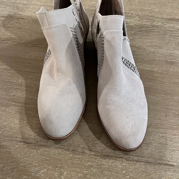 Mini booties - Picture 2 of 3